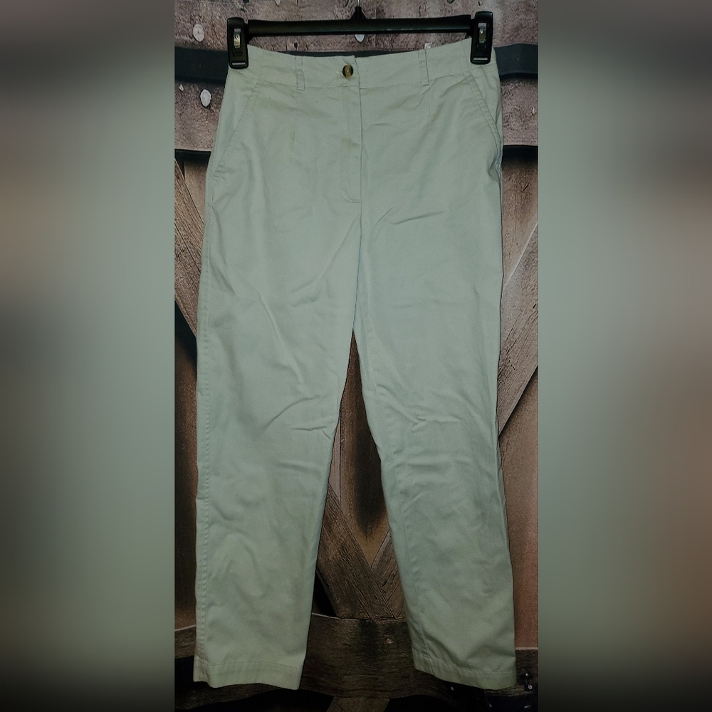 B2G1F Talbots Petites Women's Size 2, Light Khaki Pants